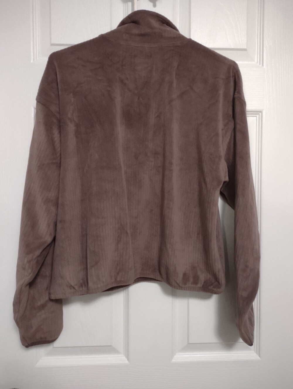 Velour Top(M) - Picture 3 of 4